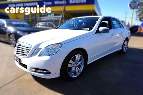 White 2013 Mercedes-Benz E200 Sedan Elegance BE