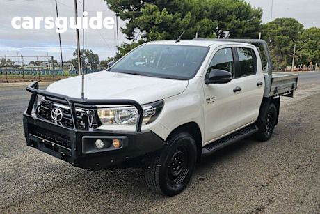 White 2018 Toyota Hilux Double Cab Pick Up SR (4X4)