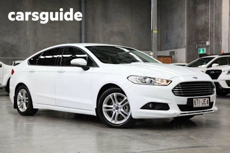 White 2018 Ford Mondeo Hatchback Ambiente