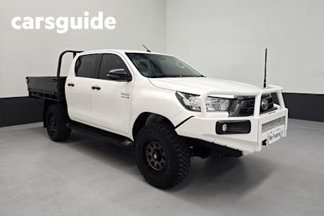 White 2021 Toyota Hilux Double Cab Chassis SR (4X4)
