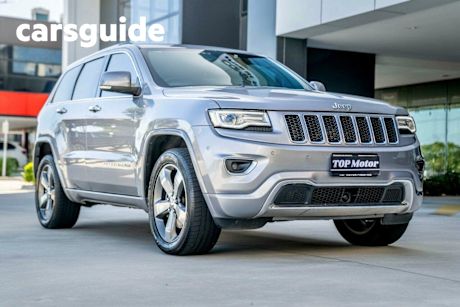 Silver 2013 Jeep Grand Cherokee Wagon Overland (4X4)