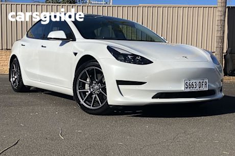 White 2022 Tesla Model 3 Sedan Rear-Wheel Drive