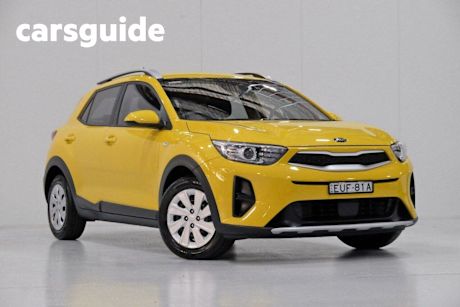 Yellow 2021 Kia Stonic Wagon S