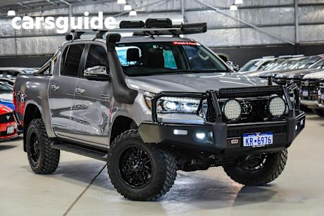 Silver 2020 Toyota Hilux Double Cab Pick Up SR5 (4X4)