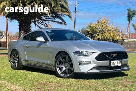 Silver 2018 Ford Mustang Coupe Fastback GT 5.0 V8