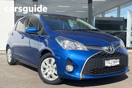 Blue 2016 Toyota Yaris Hatchback SX