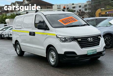White 2019 Hyundai Iload Van 3S Liftback