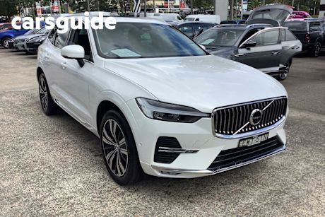 White 2022 Volvo XC60 Wagon Ultimate B5 Bright Mhev