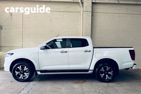 White 2024 Mazda BT-50 Dual Cab Pick-up XTR (4X2)