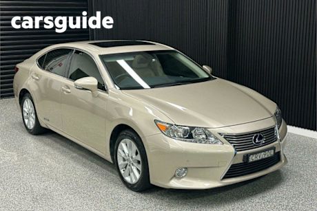 Gold 2014 Lexus ES300H Sedan Luxury