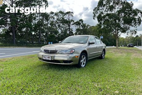 Gold 2003 Nissan Maxima Sedan ST