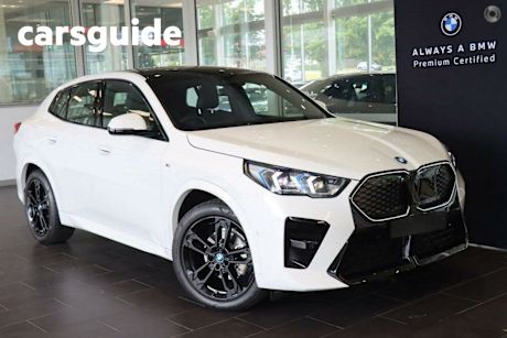 White 2024 BMW IX2 Wagon eDrive20 Coupe M Sport
