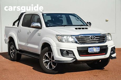 White 2014 Toyota Hilux Dual Cab Pick-up SR5 Black (4X4)
