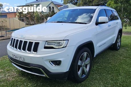 White 2014 Jeep Grand Cherokee Wagon Limited (4X4)