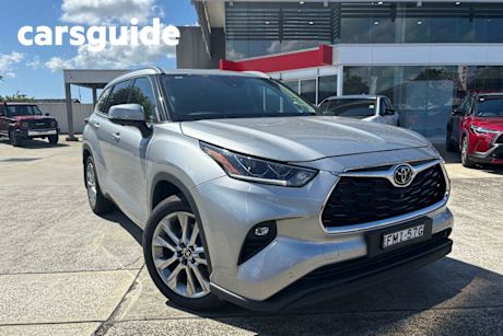 Silver 2024 Toyota Kluger Wagon Grande AWD