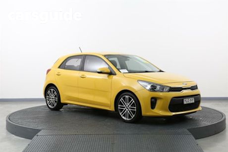 Yellow 2019 Kia RIO Hatchback Sport