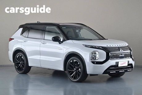 White 2024 Mitsubishi Outlander Wagon Phev GSR (awd)