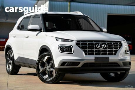 White 2025 Hyundai Venue Wagon Elite