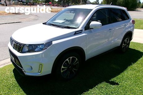 White 2022 Suzuki Vitara Wagon Turbo