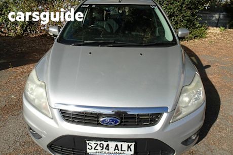 Silver 2010 Ford Focus Sedan CL