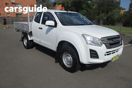 White 2018 Isuzu D-MAX Space Cab Chassis SX (4X4)