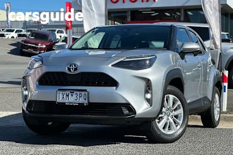 Silver 2023 Toyota Yaris Cross Wagon GX