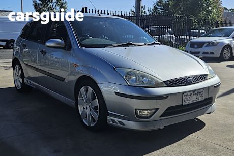 Green 2004 Ford Focus Hatchback SR