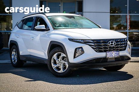 White 2023 Hyundai Tucson Wagon 2WD