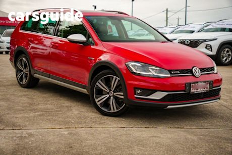 Red 2017 Volkswagen Golf Wagon Alltrack 132 TSI