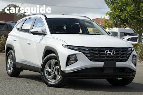 White 2024 Hyundai Tucson Wagon (FWD)