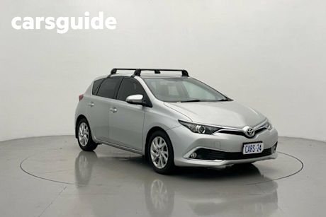 Silver 2018 Toyota Corolla Hatchback Ascent Sport