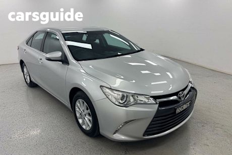 Silver 2016 Toyota Camry Sedan Altise