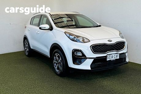 White 2019 Kia Sportage Wagon SI (fwd)