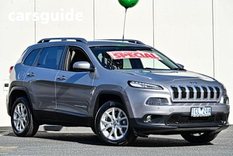 Silver 2014 Jeep Cherokee Wagon Longitude (4X4)