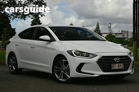 White 2017 Hyundai Elantra Sedan Elite 2.0 MPI