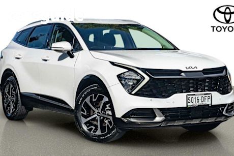 White 2022 Kia Sportage Wagon SX (awd)