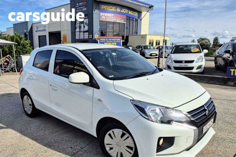 White 2021 Mitsubishi Mirage Hatchback ES