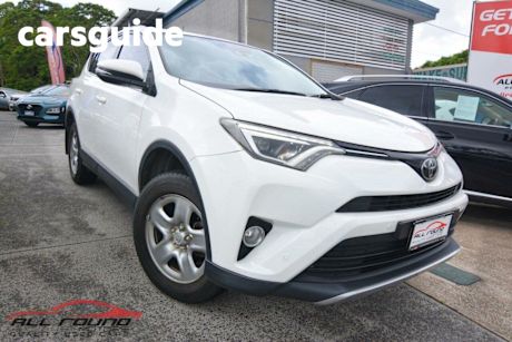 White 2017 Toyota RAV4 Wagon GX (4X4)