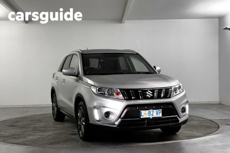 Silver 2024 Suzuki Vitara Wagon 1.6L