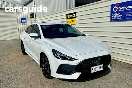 White 2023 MG MG5 Sedan Essence
