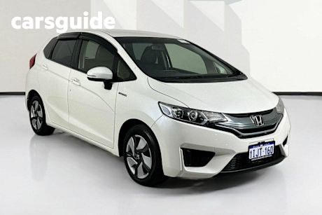 White 2014 Honda Fit Hatch