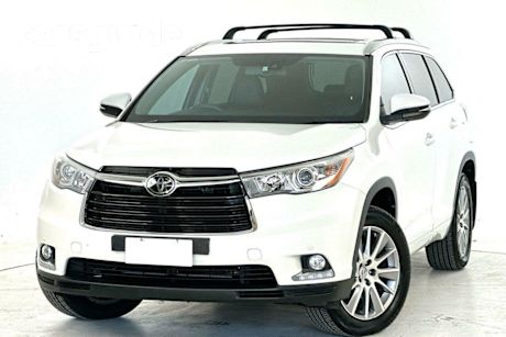 White 2015 Toyota Kluger Wagon Grande (4X4)