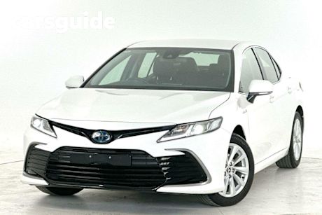 White 2024 Toyota Camry Sedan Ascent Hybrid