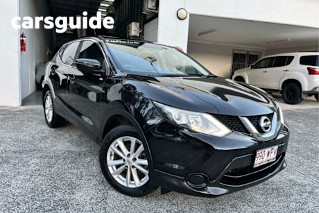 Black 2016 Nissan Qashqai Wagon ST (4X2)