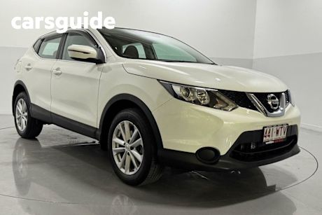 White 2016 Nissan Qashqai Wagon ST (4X2)