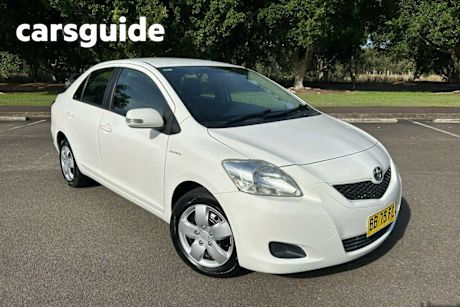 White 2009 Toyota Yaris Sedan YRS