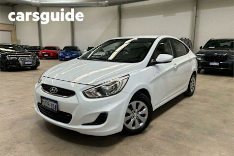 White 2016 Hyundai Accent Sedan Active