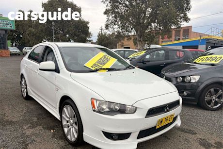 White 2008 Mitsubishi Lancer Hatchback VR-X Sportback
