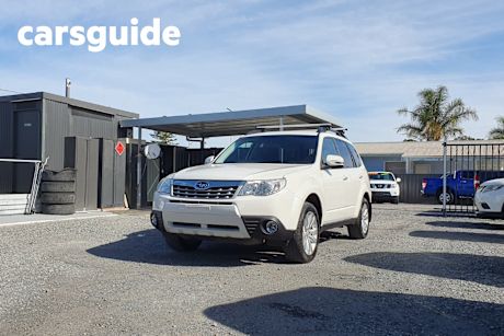 White 2011 Subaru Forester Wagon XS