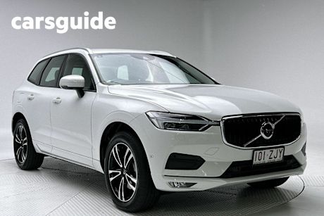 White 2019 Volvo XC60 Wagon T5 Momentum